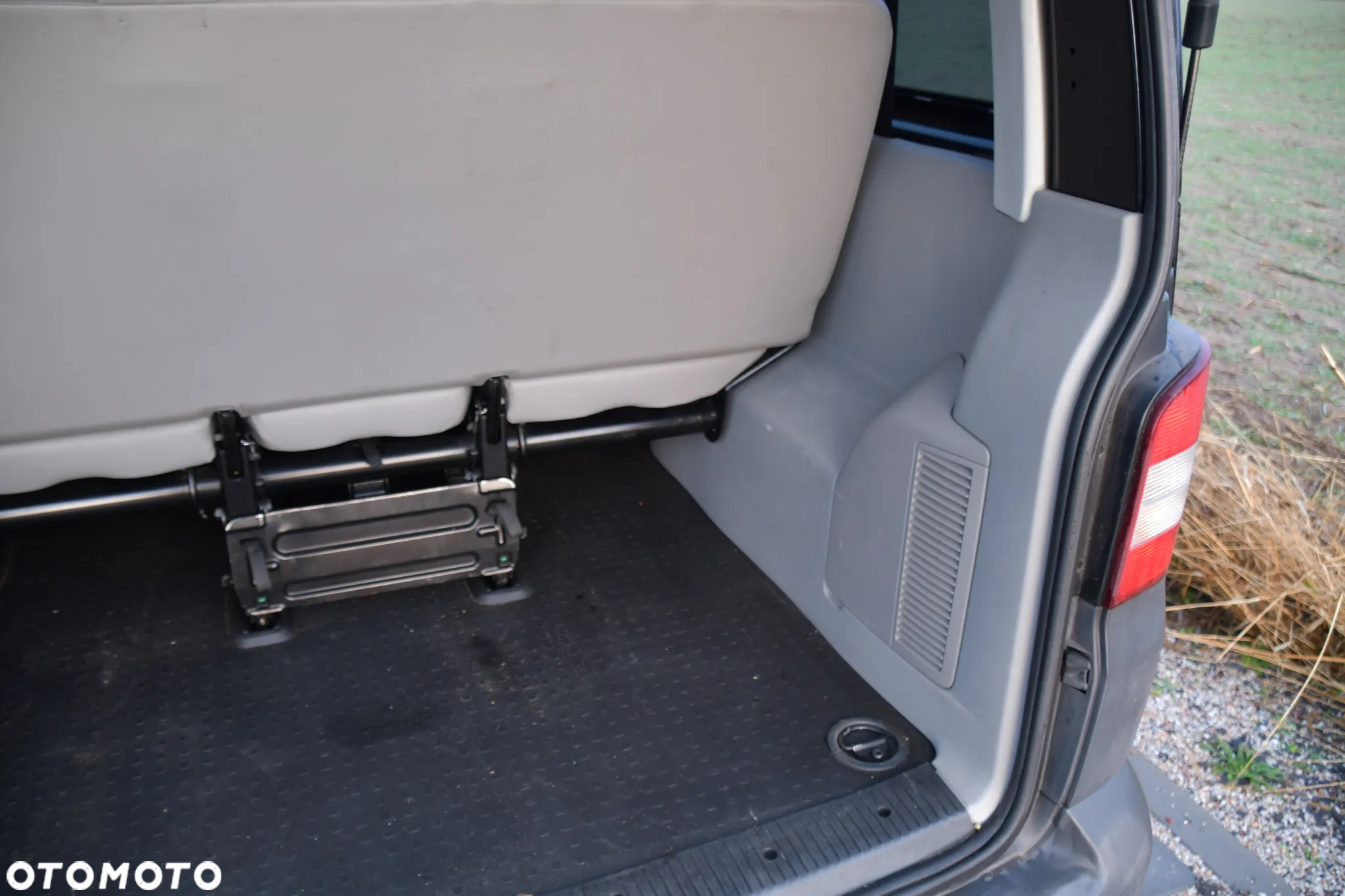 Volkswagen Transporter - 11