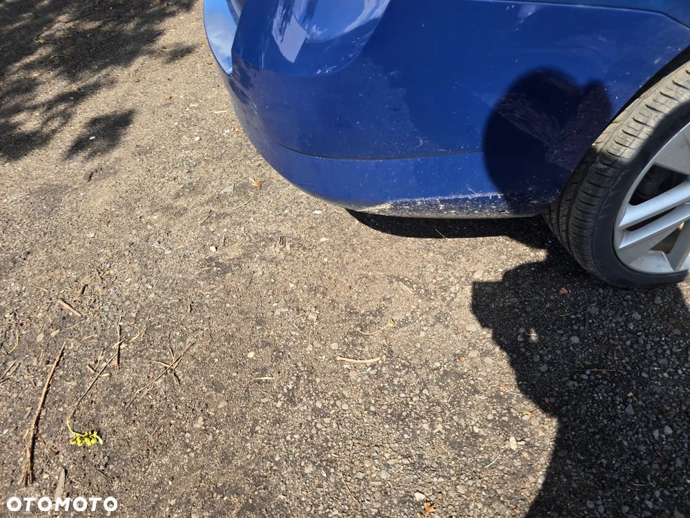 Zderzak tył skoda Fabia III kombi  w kolorze LF5A - 1