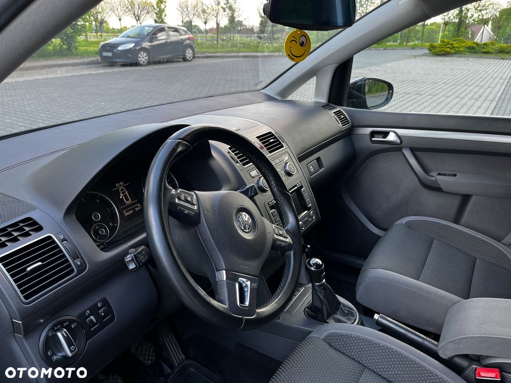 Volkswagen Touran 1.6 TDI DPF BlueMotion Technology Comfortline - 10