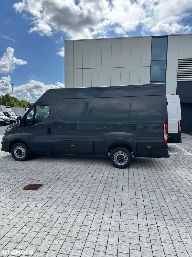 Iveco 35S18HV - 4