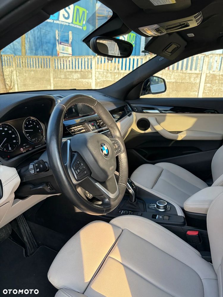 BMW X2 sDrive20i Advantage Plus - 24