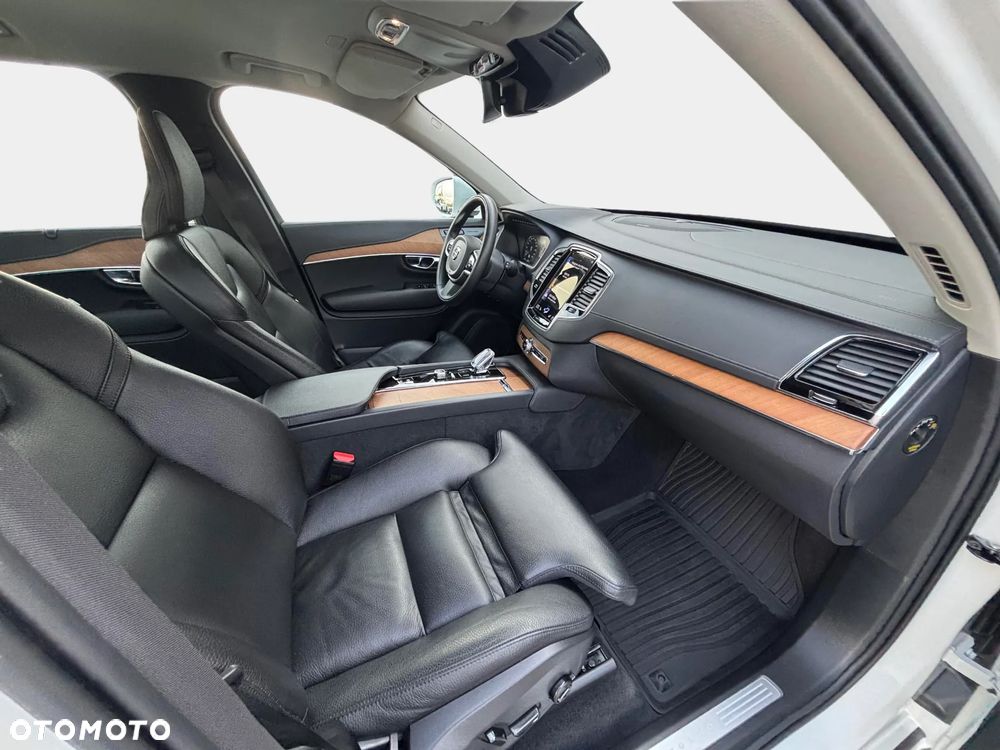 Volvo XC 90 B5 D AWD Inscription 7os - 35