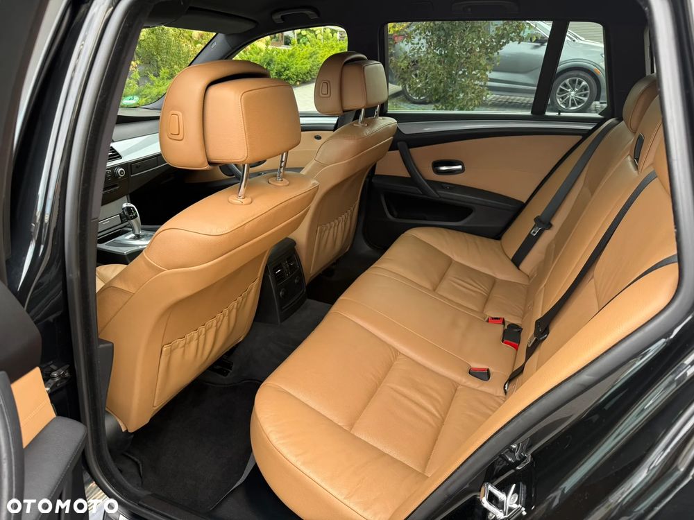 BMW Seria 5 530d Edition Exclusive - 24