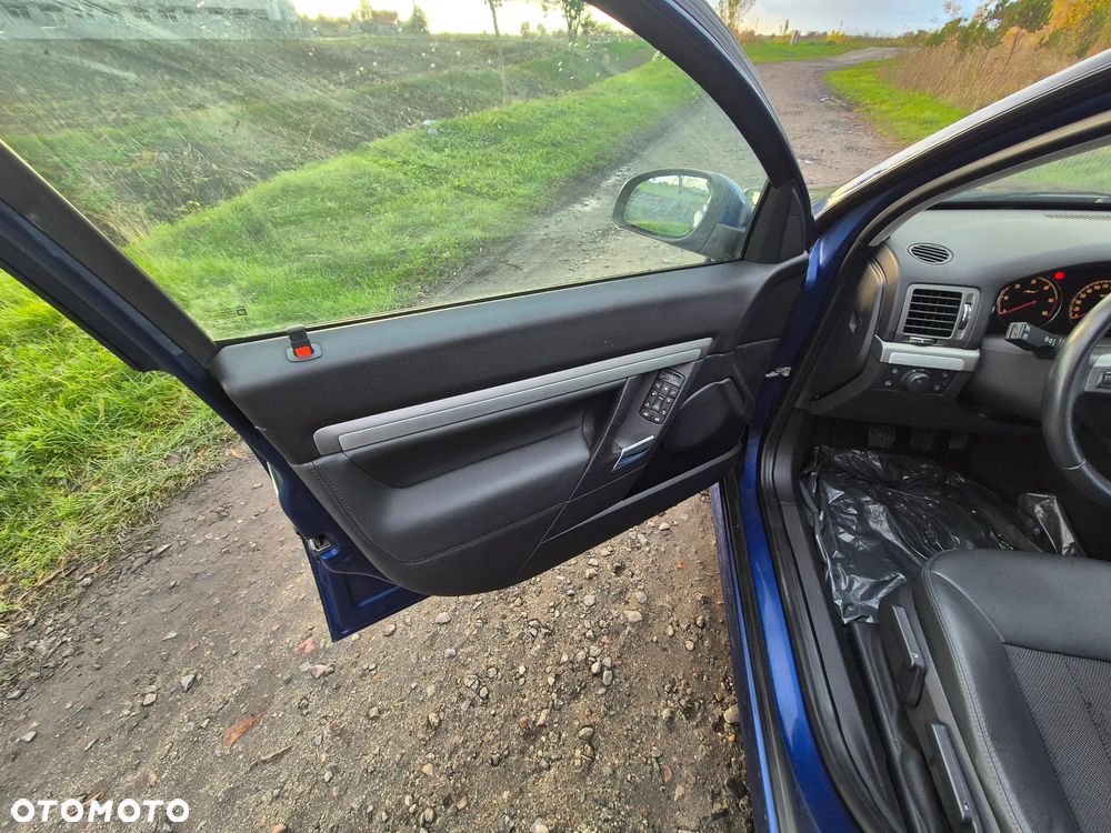 Opel Signum 1.9 CDTI Business Plus - 28