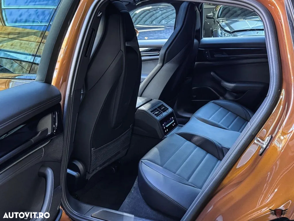 Porsche Panamera 4 E-Hybrid - 21