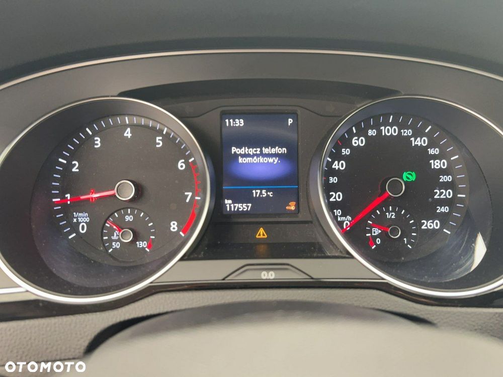 Volkswagen Passat - 15