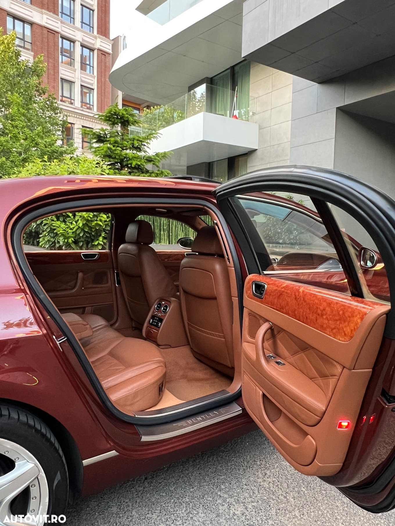 Bentley Flying Spur - 9