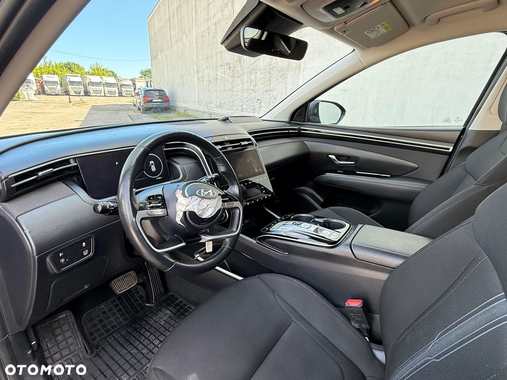 Hyundai Tucson 1.6 T-GDi HEV Executive 4WD - 23