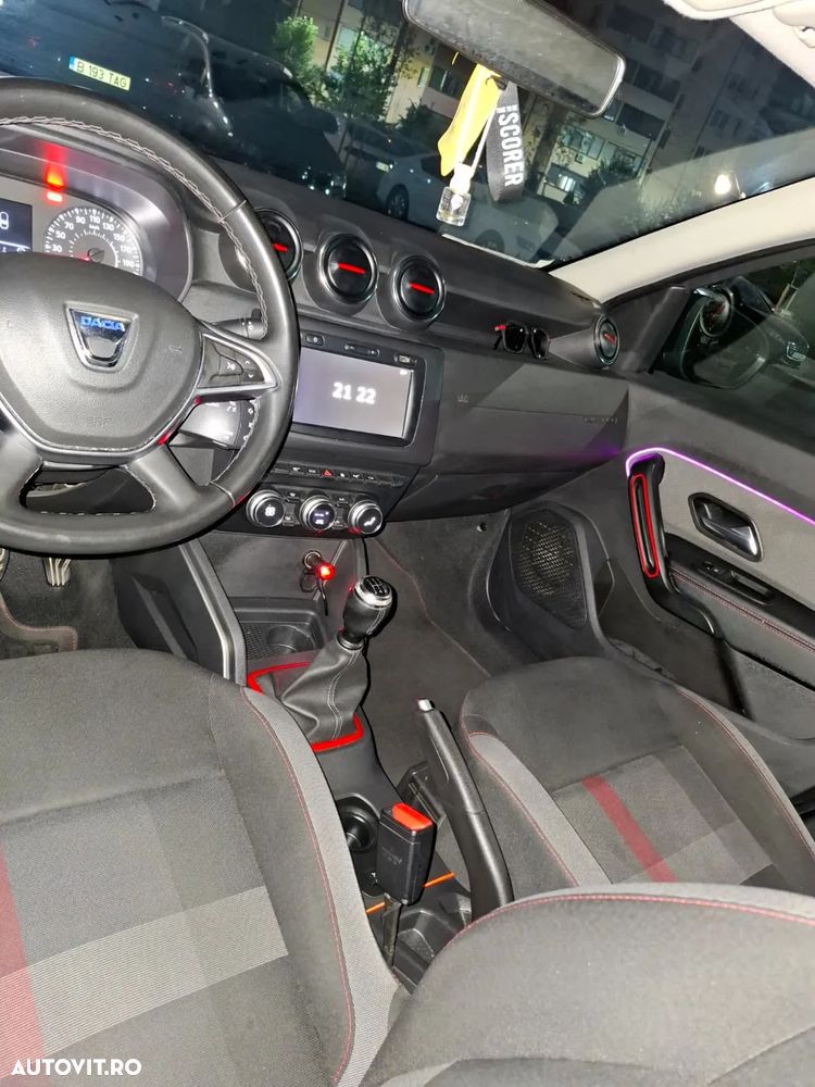 Dacia Duster 1.6 SCe Prestige jante 17" - 11