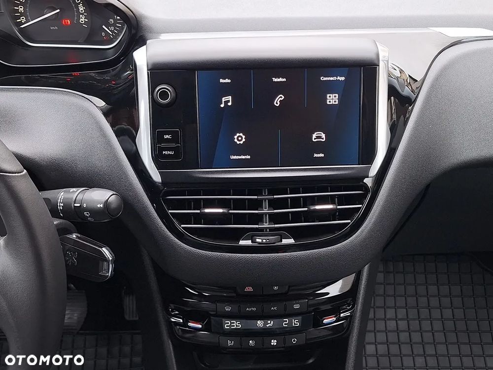 Peugeot 208 1.2 PureTech Allure - 18