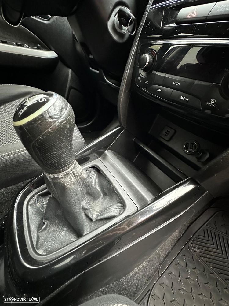 Suzuki Vitara 1.6 VVT GLE - 21