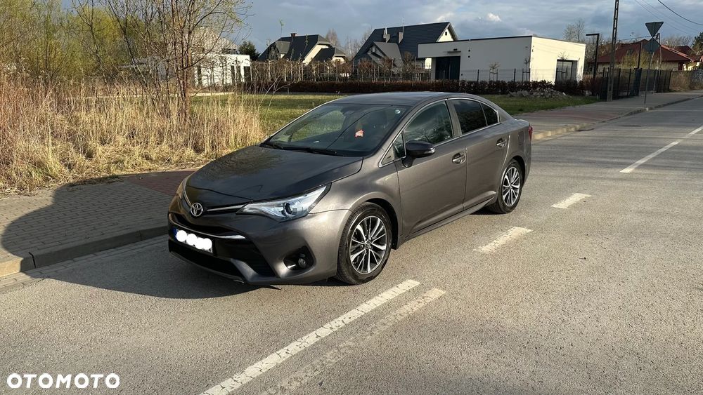 Toyota Avensis 2.0 D-4D Prestige - 1