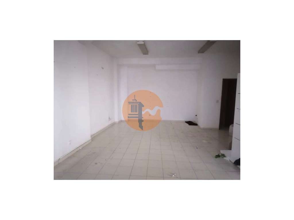 Monte Gordo Centro, Loja com Montra - Grande imagem: 3/4