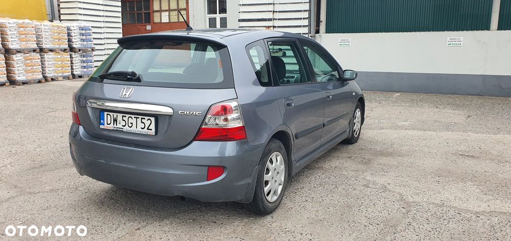 Honda Civic 1.4i S - 17