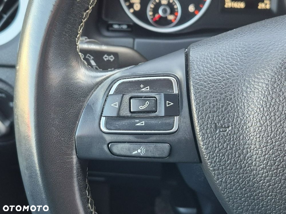 Volkswagen Tiguan - 27