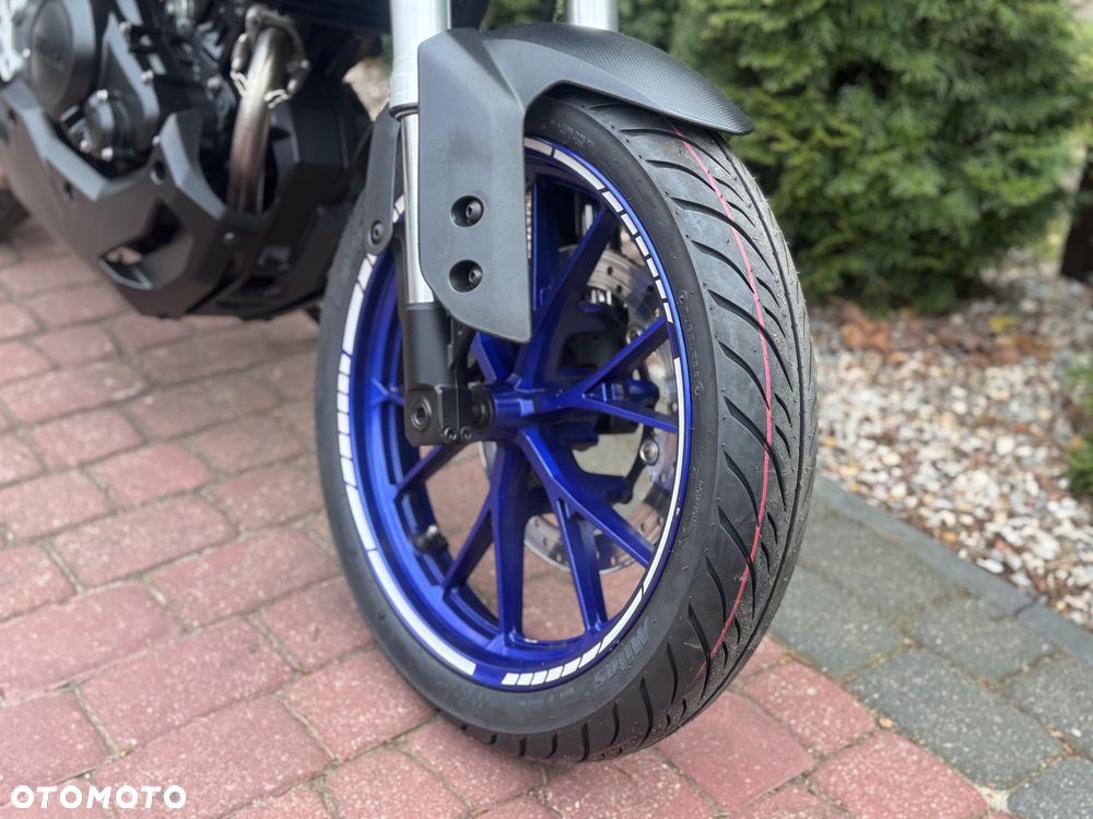 Yamaha MT - 22