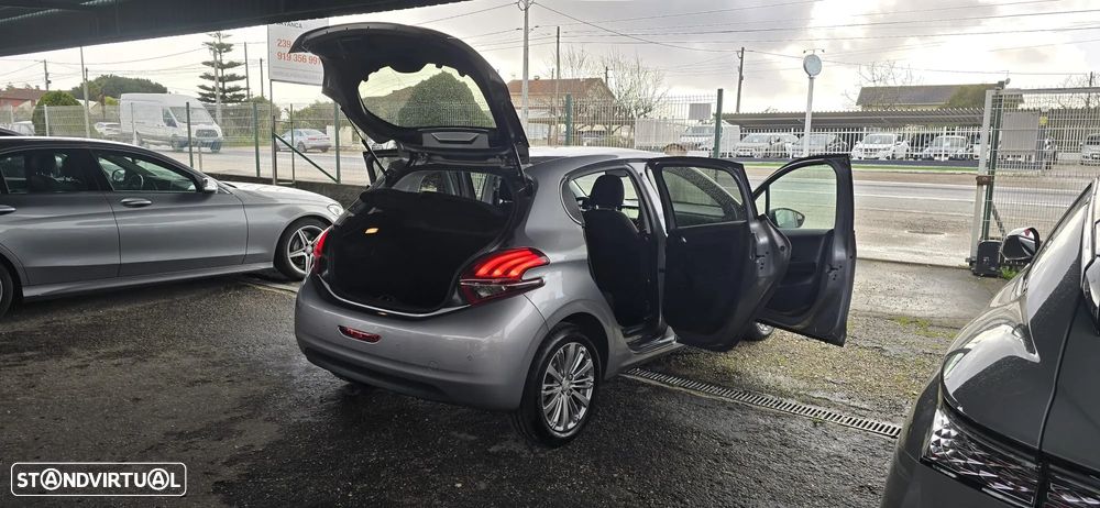 Peugeot 208 1.5 BlueHDi Signature - 28