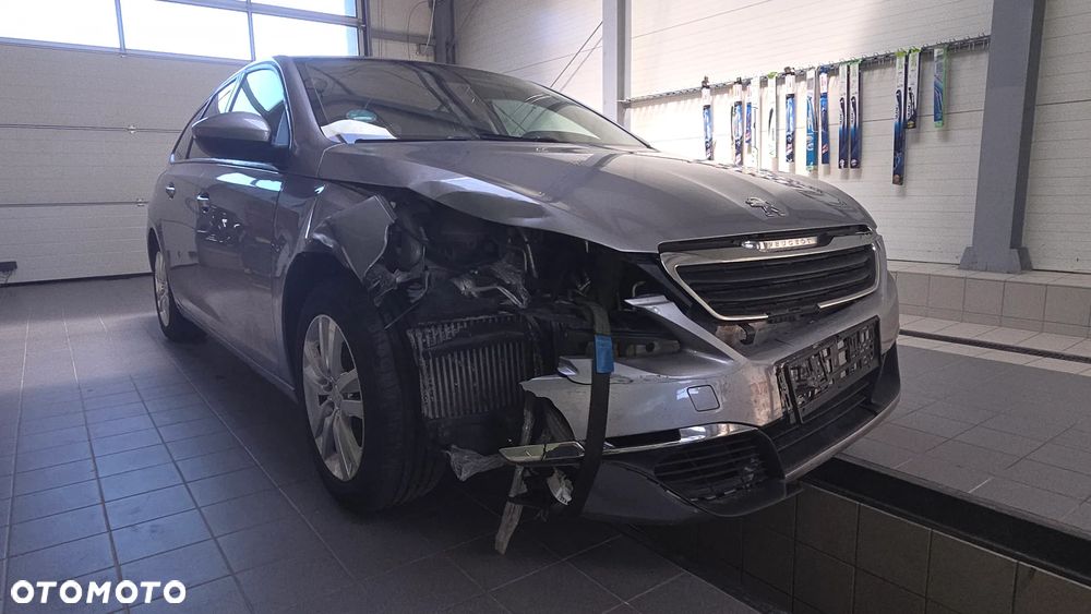 Peugeot 308 1.6 BlueHDi Active S&S - 4