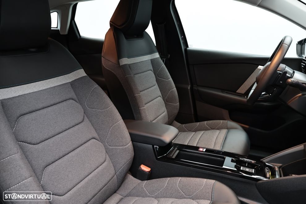 Citroën C4 1.2 Hybrid Plus e-DSC6 - 22