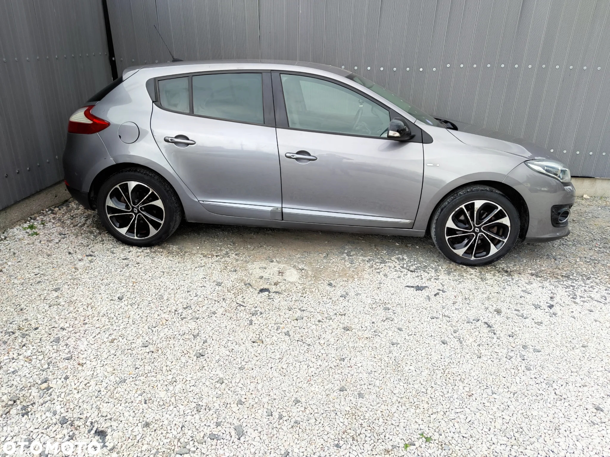 Renault Megane Grandtour ENERGY TCe 130 BOSE EDITION - 10