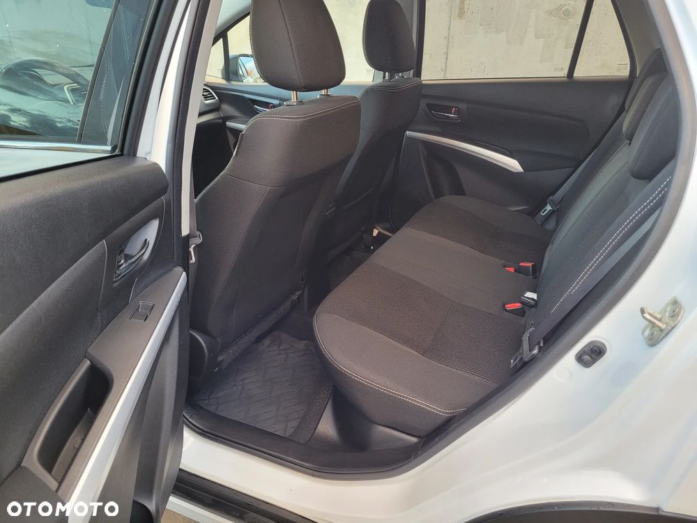 Suzuki SX4 S-Cross 1.6 DDiS 4x4 limited+ - 11