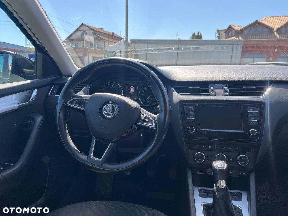 Skoda Octavia 2.0 TDI 4x4 Style - 11