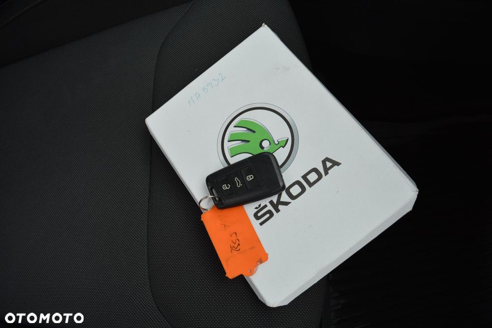 Skoda Fabia 1.0 MPI Tour - 26
