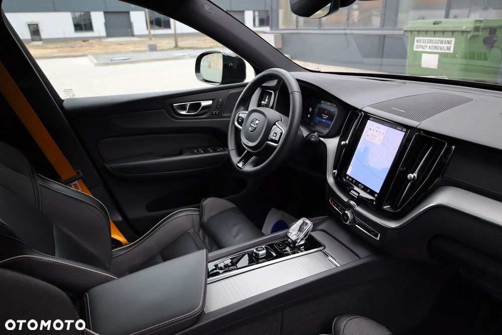 Volvo XC 60 T8 AWD Polestar Engineered - 27