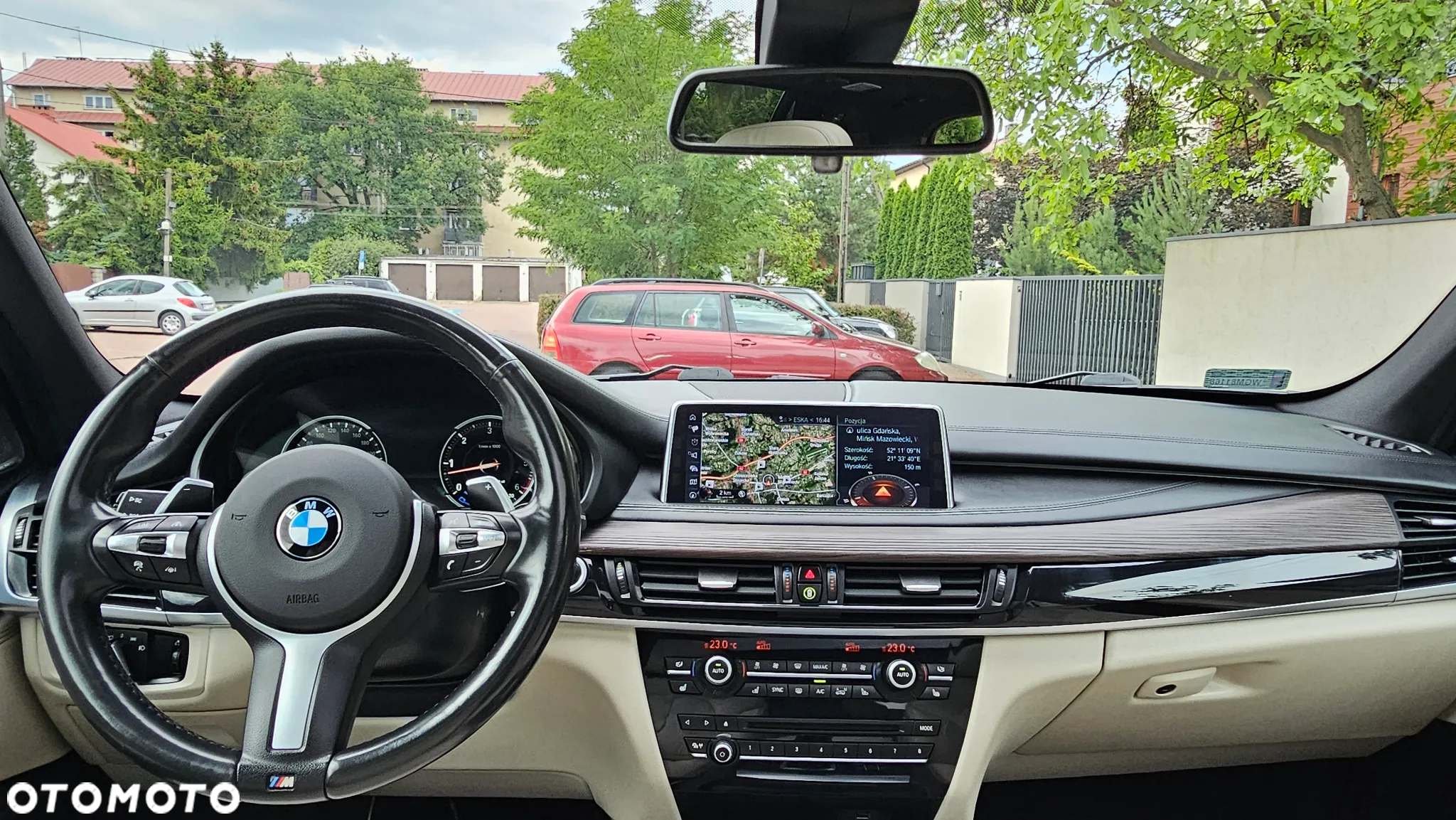 BMW X5 M M50d - 11