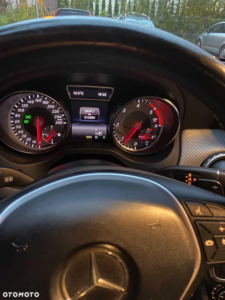 Mercedes-Benz GLA - 7