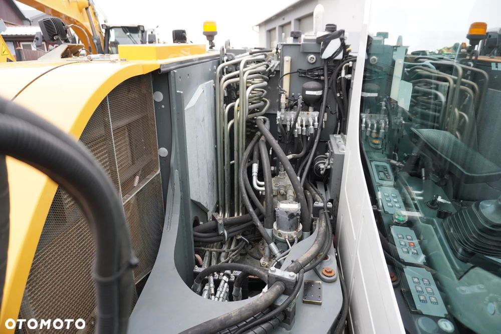 Liebherr 910 Rototilt + Szczypce - 18