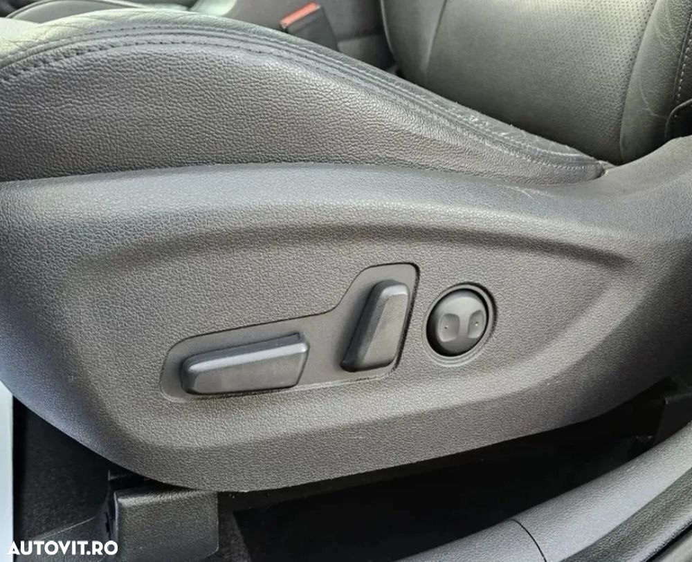 Hyundai Tucson 2.0 CRDI 4WD Automatik Premium - 13