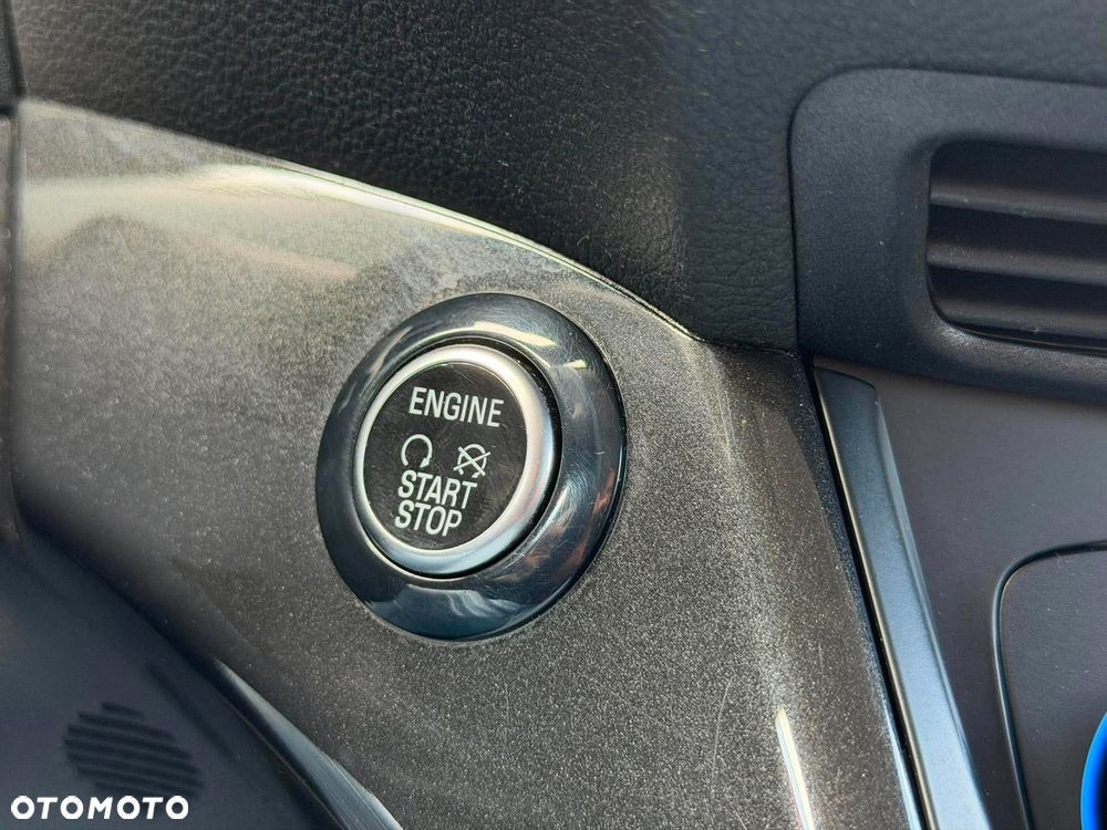 Ford Kuga 2.0 TDCi 4x2 Titanium - 12