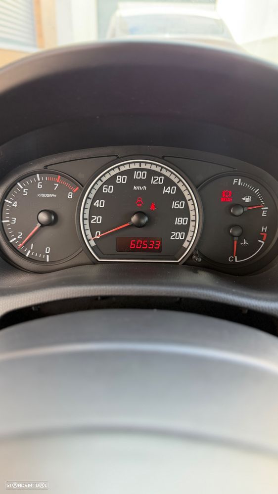 Suzuki Swift 1.3 16V GA - 10