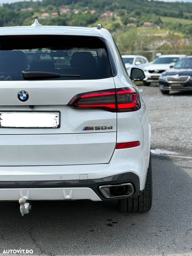 BMW X5 M M50d - 11