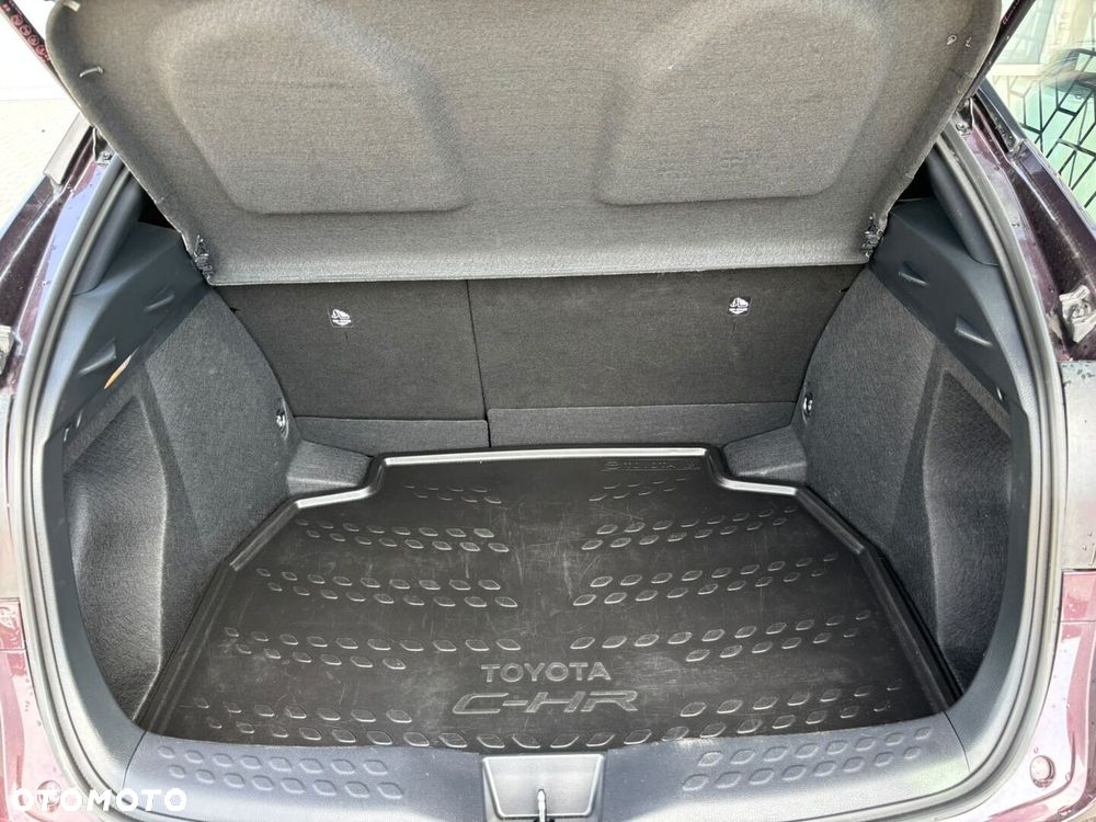 Toyota C-HR - 32