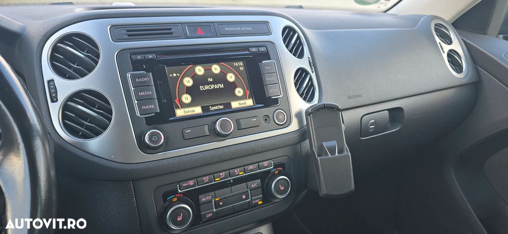 Volkswagen Tiguan - 16