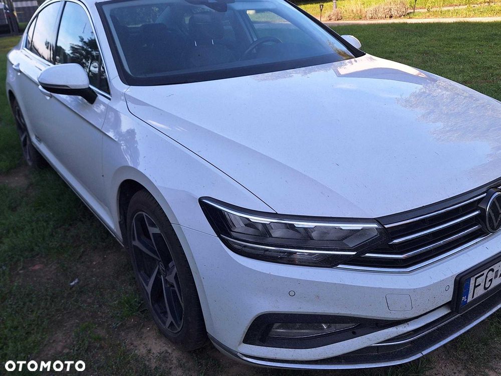 Volkswagen Passat 2021 photo 2