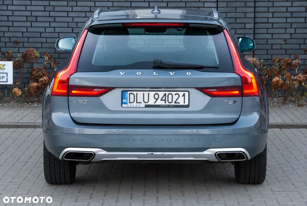 Volvo V90 Cross Country - 7