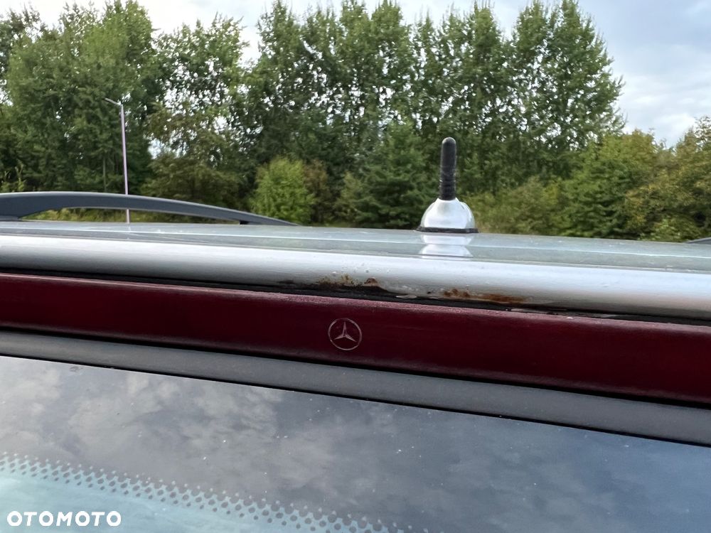 Mercedes-Benz Klasa E - 32