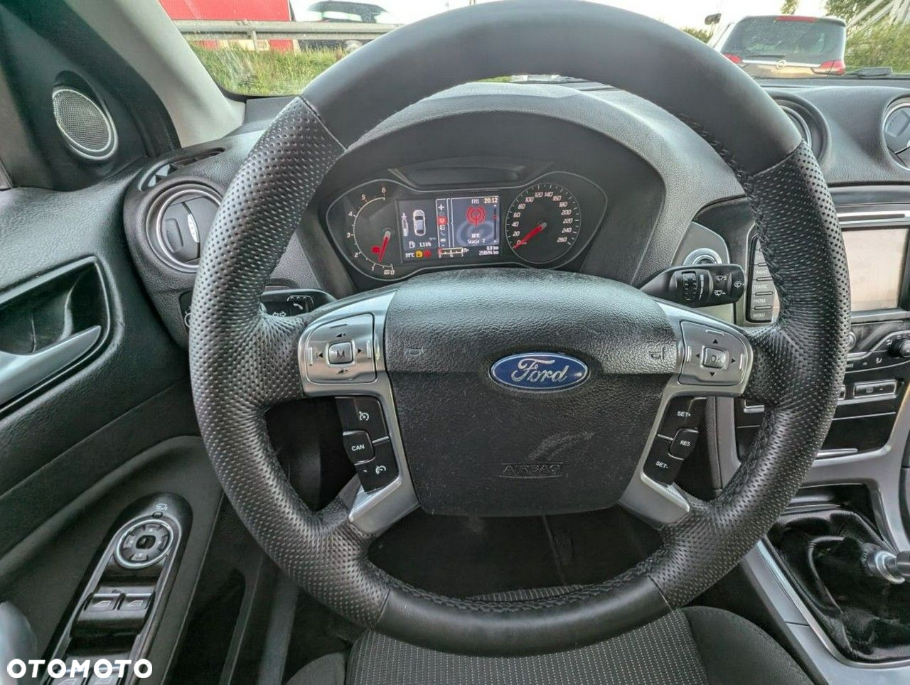 Ford Mondeo - 18