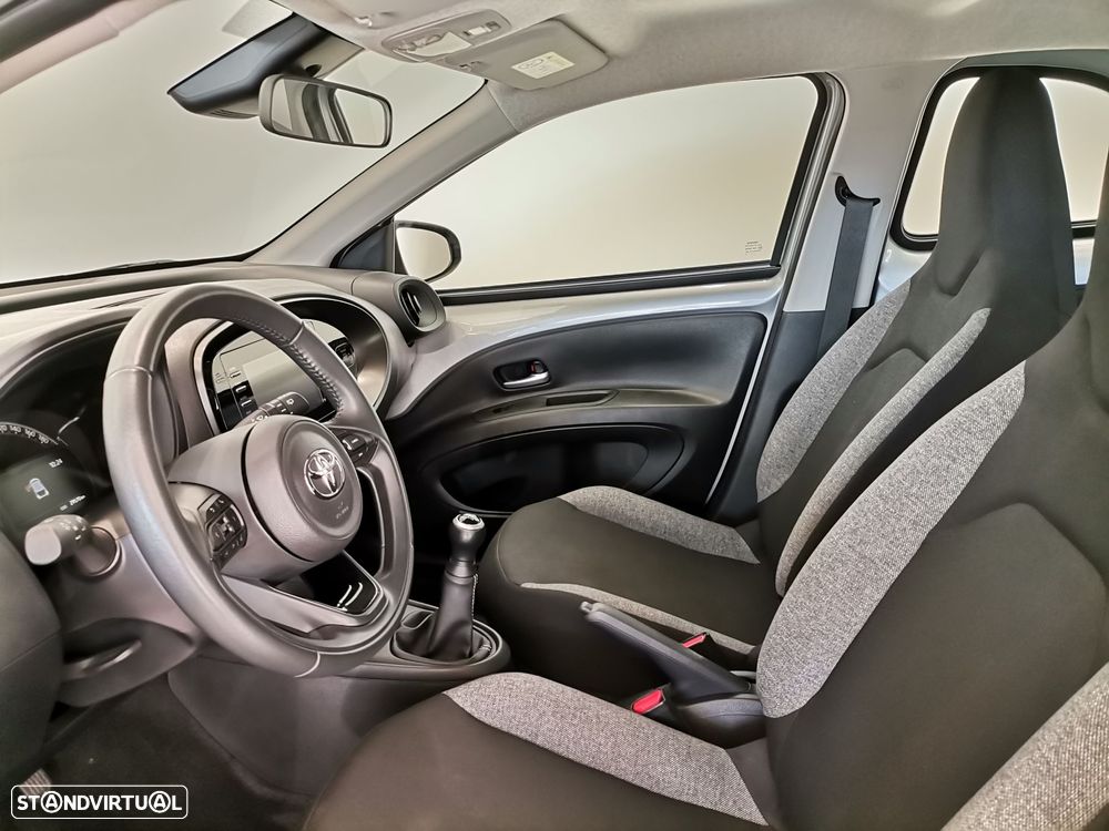 Toyota Aygo X - 13