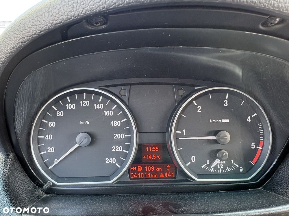 BMW Seria 1 118d - 11