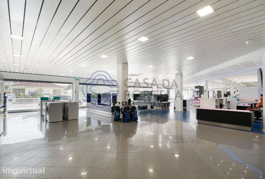 Venda Lojas Comerciais, Armazéns e Escritórios – Leça da Palmeira - Grande imagem: 3/34