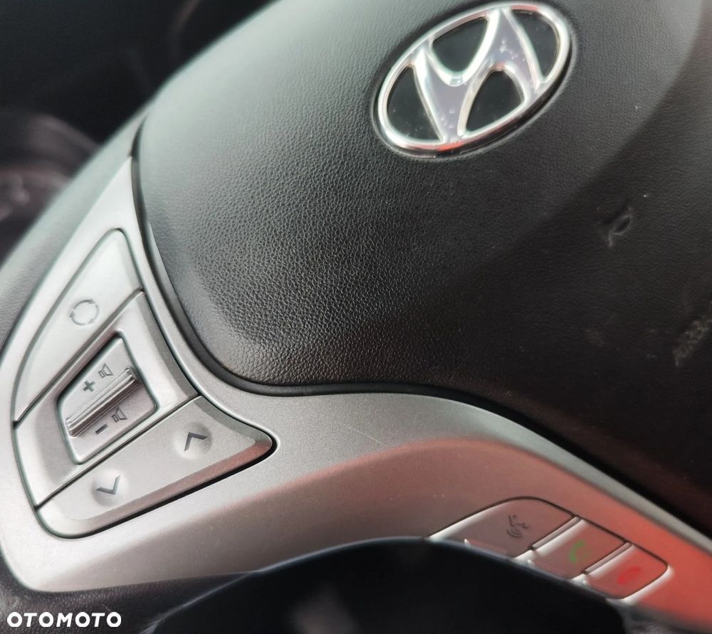 Hyundai ix20 1.4 Trend - 25