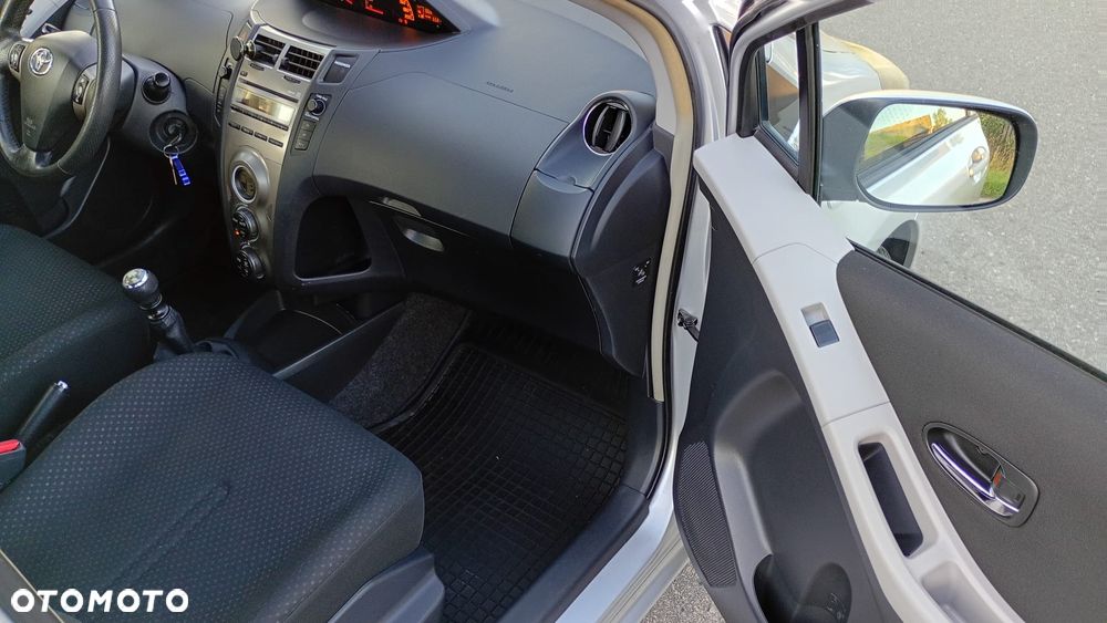Toyota Yaris 1.4 D-4D Edition - 13