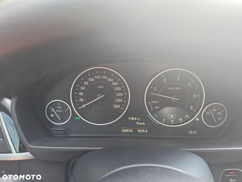 BMW Seria 3 330d Sport Line Shadow - 22