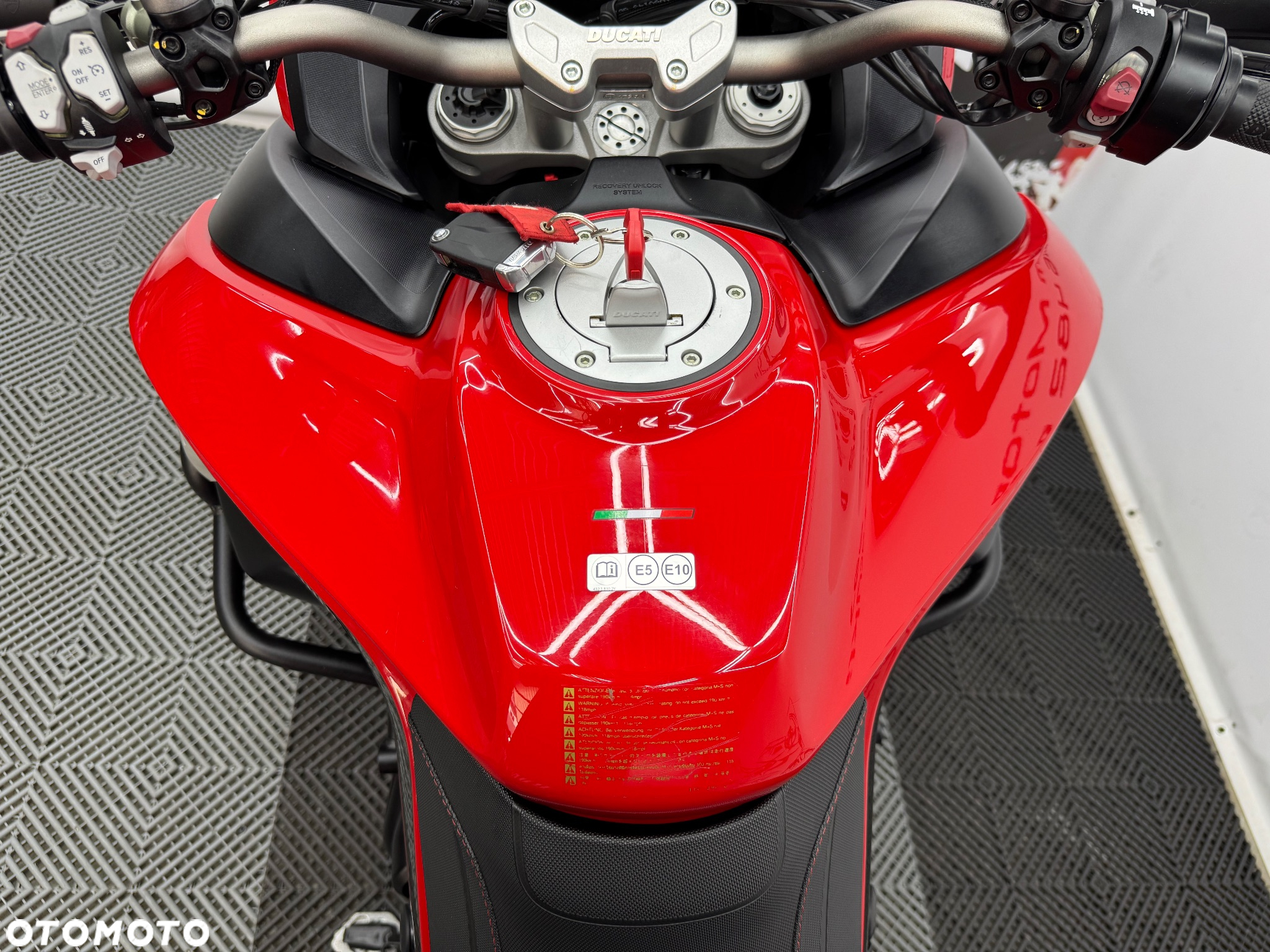 Ducati Multistrada - 24