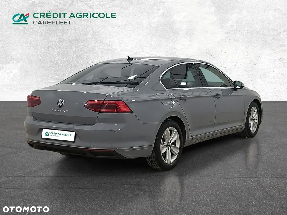 Volkswagen Passat - 6