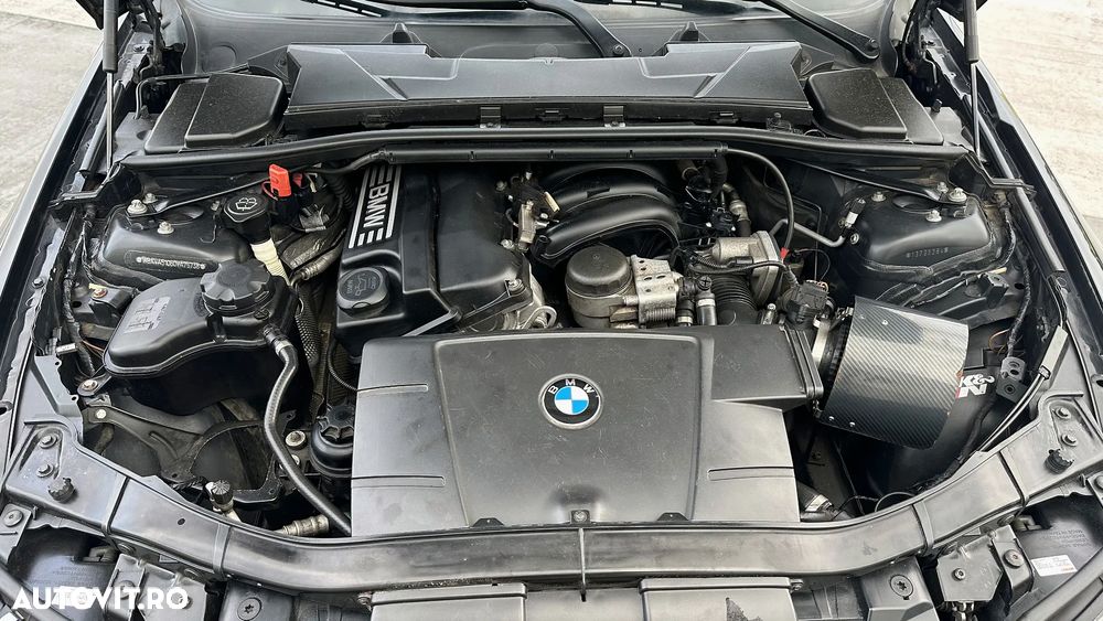 BMW Seria 3 318i - 21